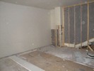 j. The Sheetrock has begun (117) (683x512, 86.3 kilobytes)