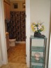 g. The downstairs powder Room (104) (384x512, 71.4 kilobytes)